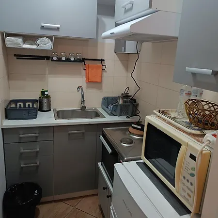 Κλειστό Διαμέρισμα *
